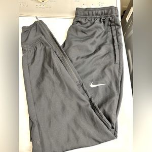 Men’s medium Nike running pants